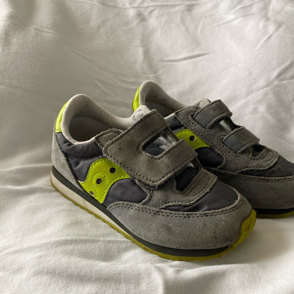 Saucony Size 11 Velcro shoes